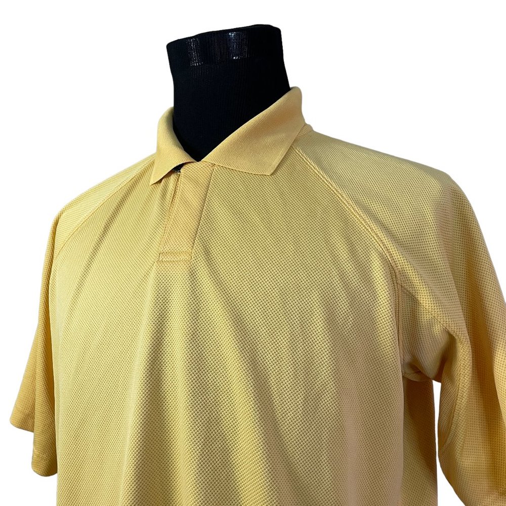Columbia | Men's Yellow Gold Waffle Knit Short Sleeve Polo Shirt Large